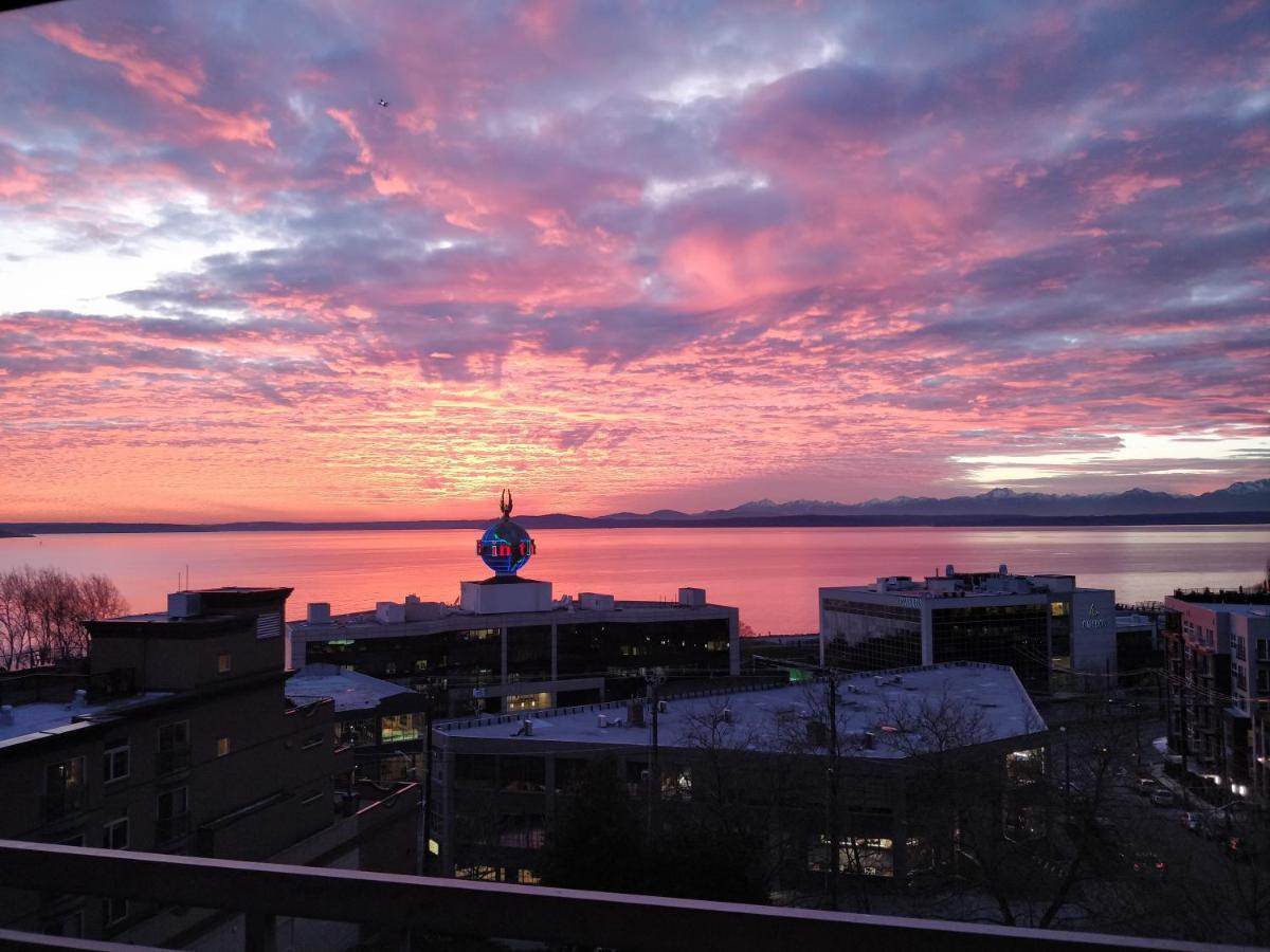 Top Floor Water View Oasis Near Space Needle & Cruise Seattle Extérieur photo