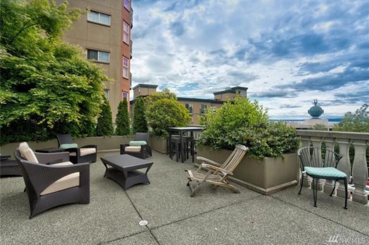 Top Floor Water View Oasis Near Space Needle & Cruise Seattle Extérieur photo